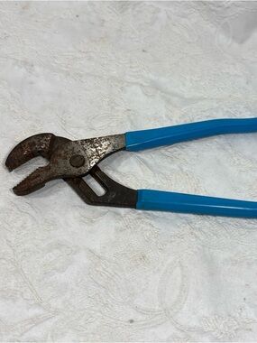 Vintage Channellock Pliers 420 10" Channel Lock Bright Blue Rubber Handles